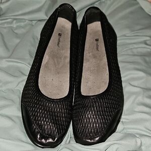 Roots Black Textured Heels